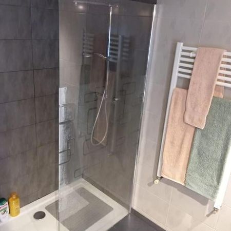 Appartement Cosy Avec Jardin Vaux-Sur-Seine Exterior foto